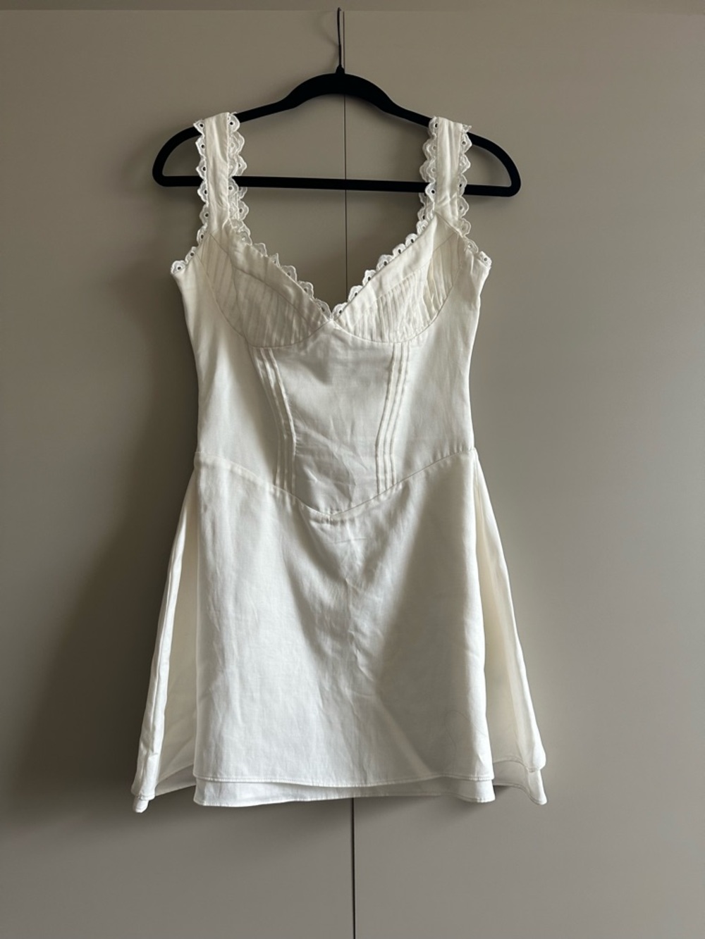 House of CB Tilly white pin tuck mini dress - Picture 5 of 9